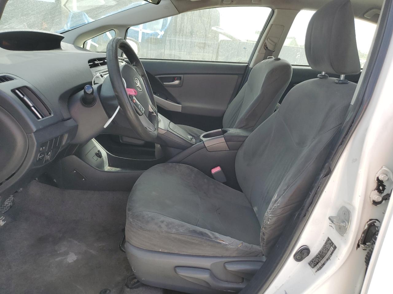 2013 Toyota Prius - Image 7