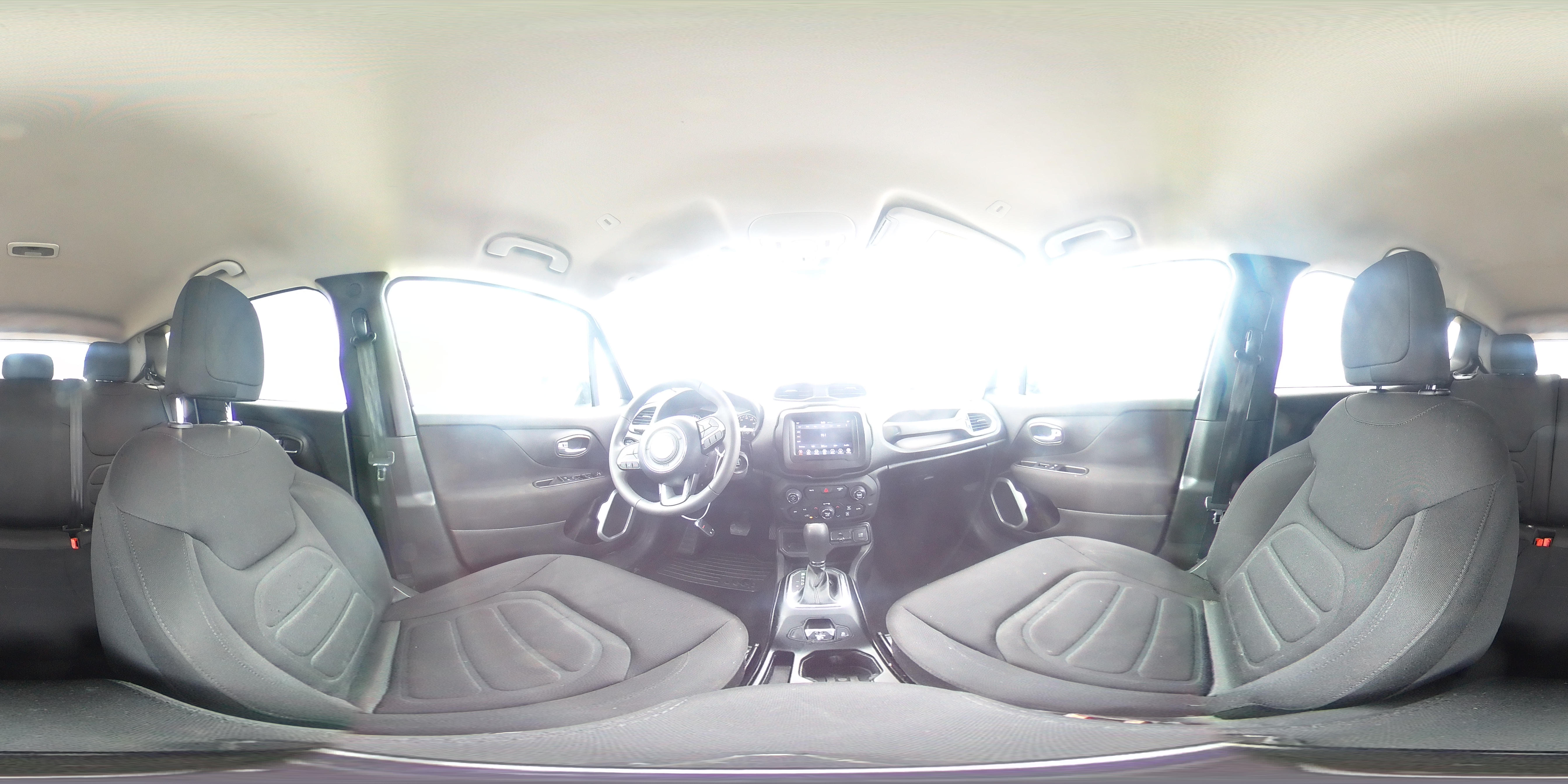 2019 Jeep Renegade - Image 14