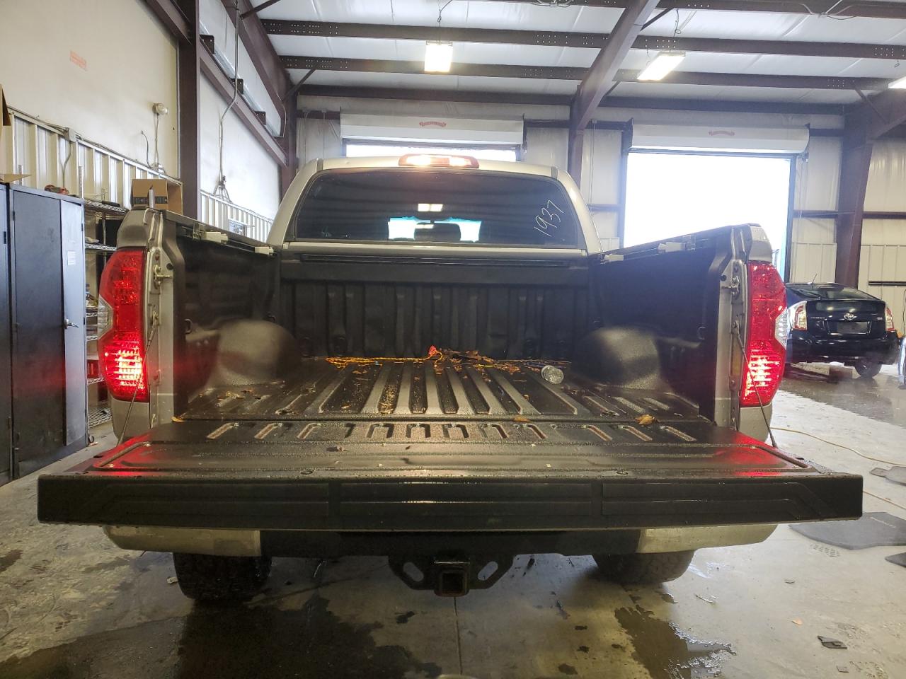 2014 Toyota Tundra - Image 6