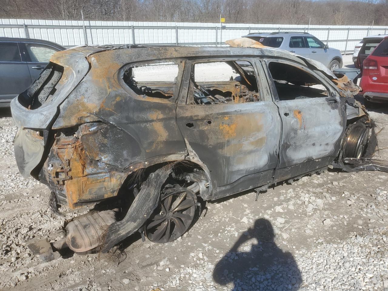 2020 Hyundai Santa Fe - Image 3