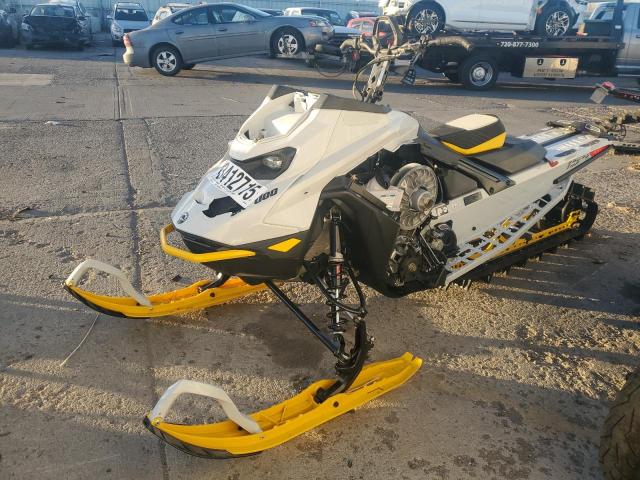 2023 SKIDOO SNOWMOBILE