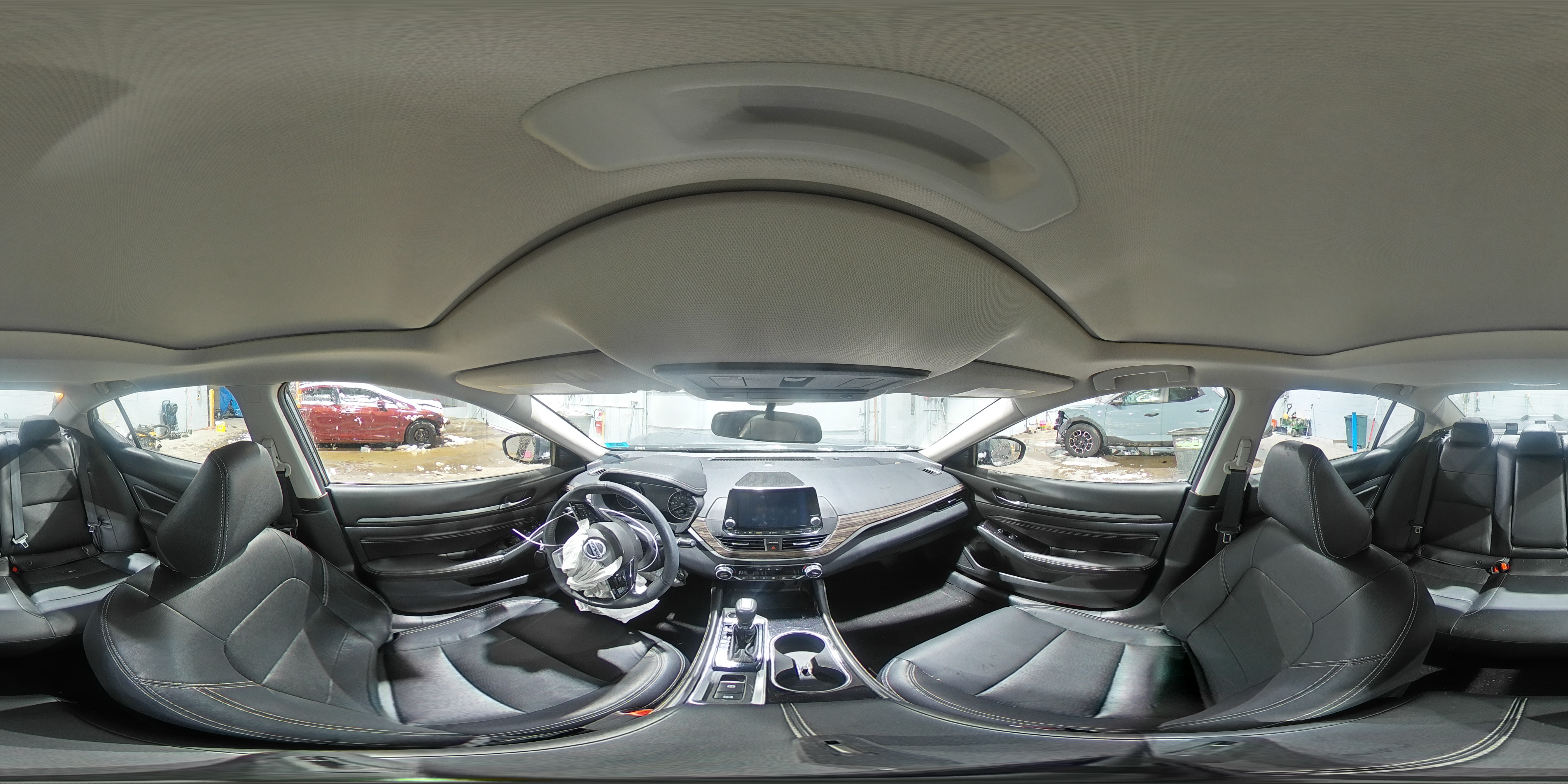 2021 Nissan Altima - Image 12