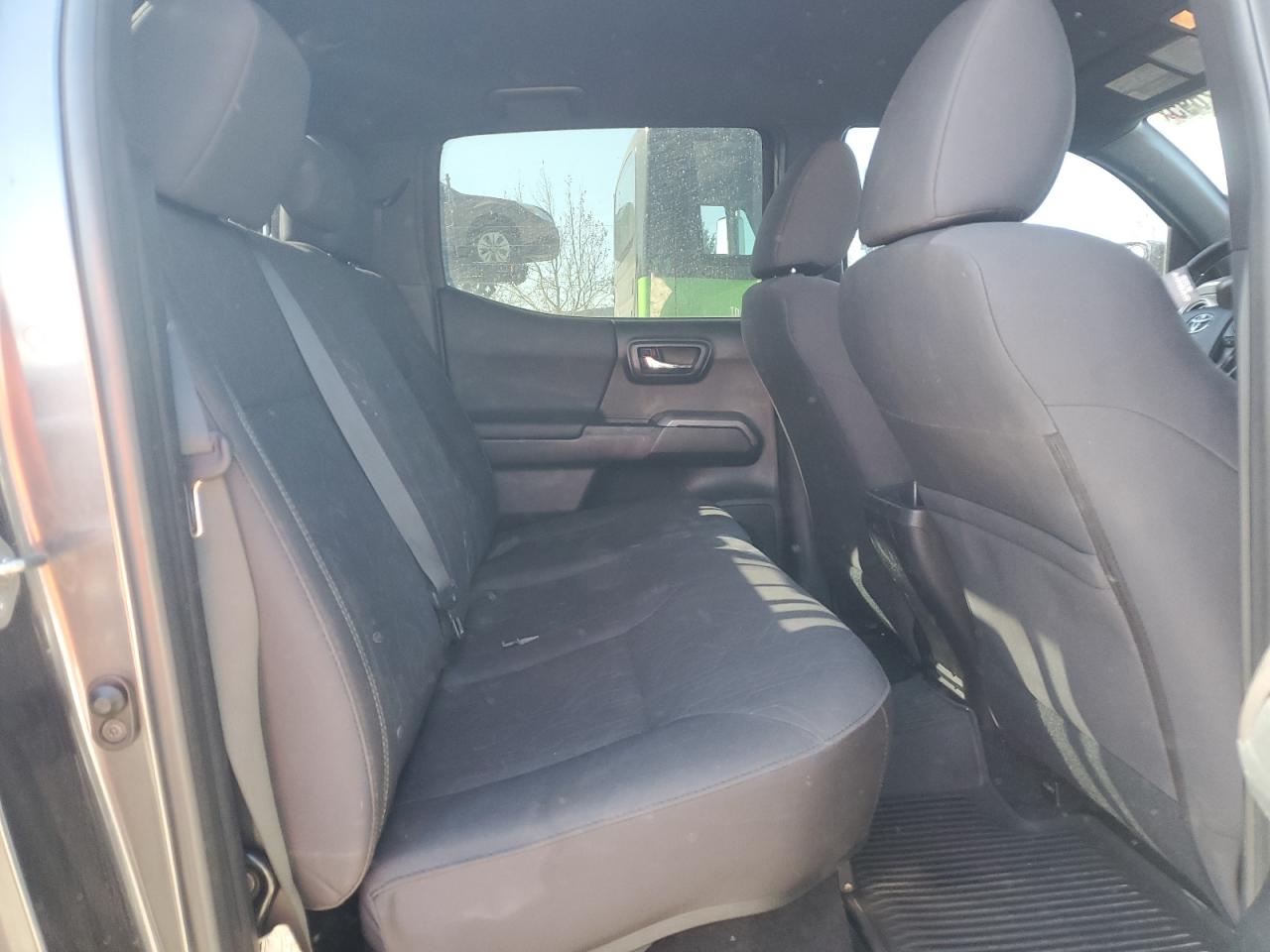 2016 Toyota Tacoma - Image 10