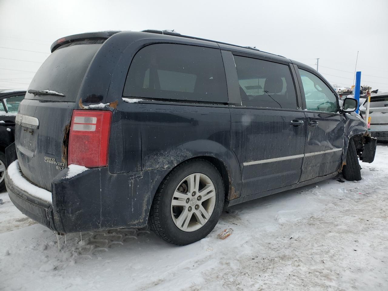 2010 Dodge Caravan - Image 3