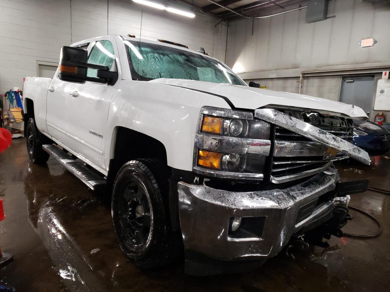 2015 Chevrolet Silverado - Image 4