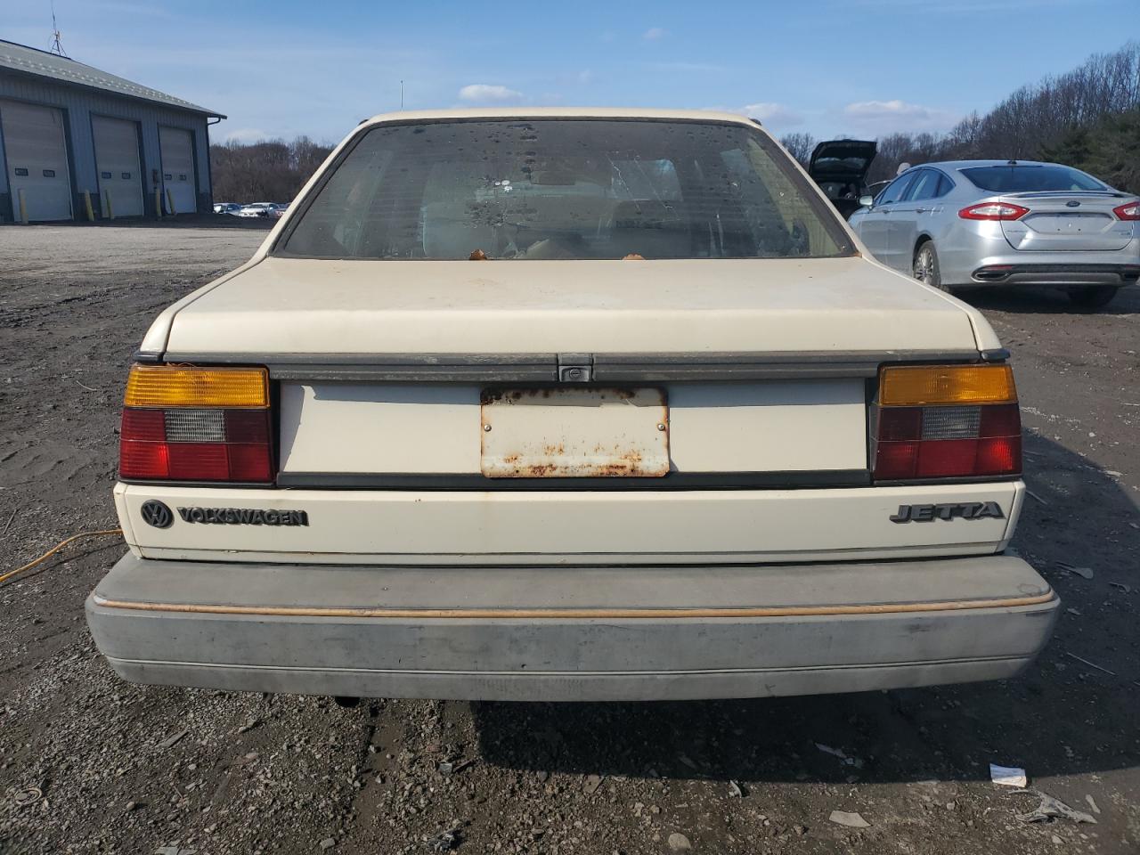 1985 Volkswagen Jetta Deluxe VIN: WVWGG0168FW294539 Lot: 44538775