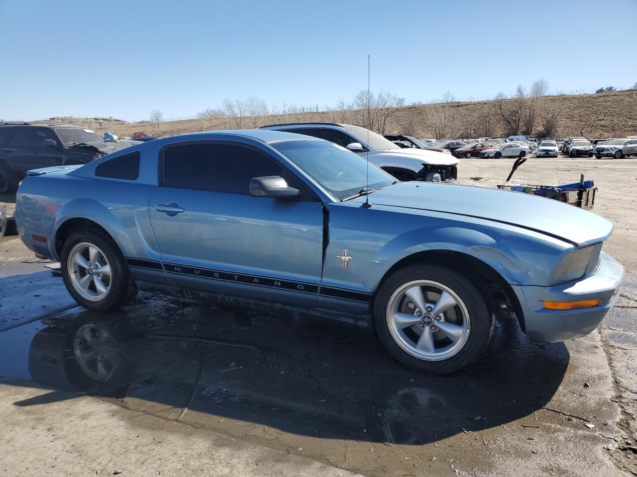 2007 Ford Mustang - Image 4