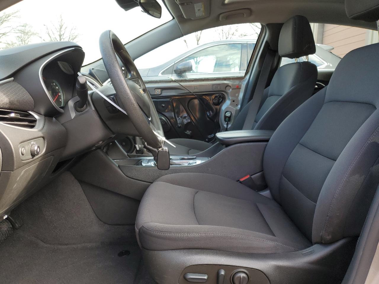 2023 Chevrolet Malibu - Image 7