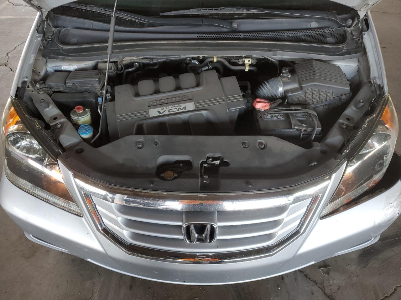 2010 Honda Odyssey - Image 12
