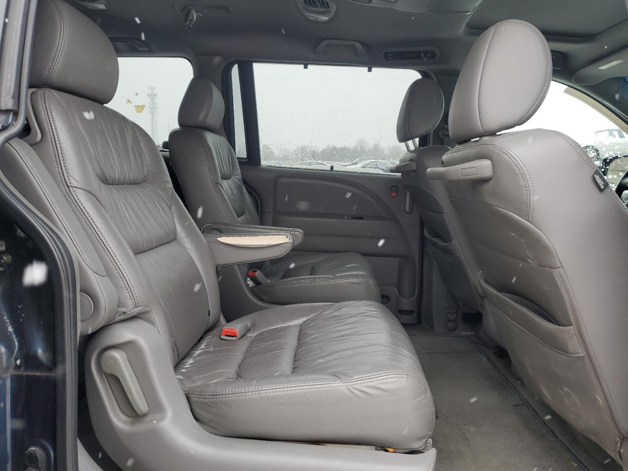 2010 Honda Odyssey - Image 12