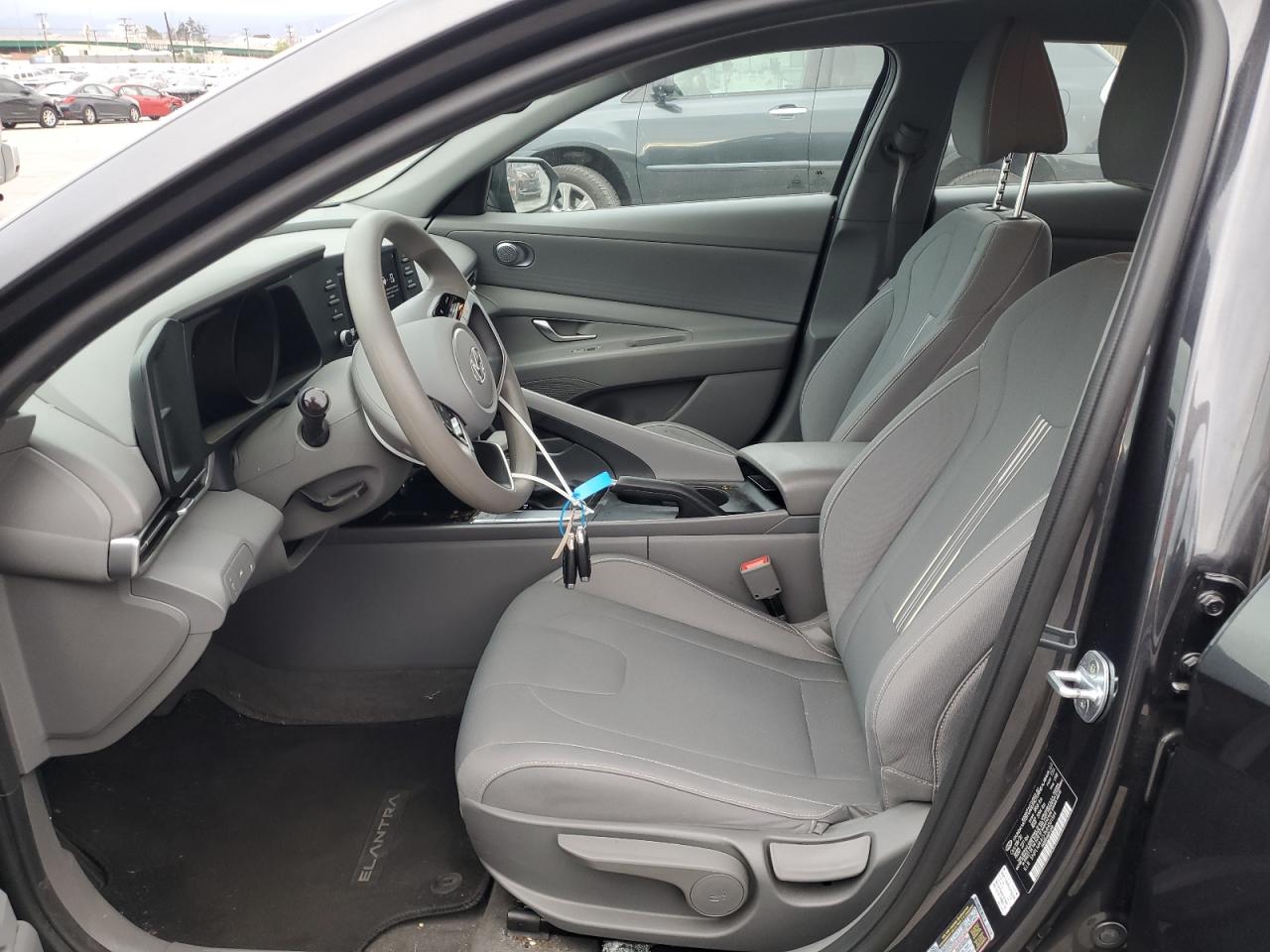 2021 Hyundai Elantra - Image 7