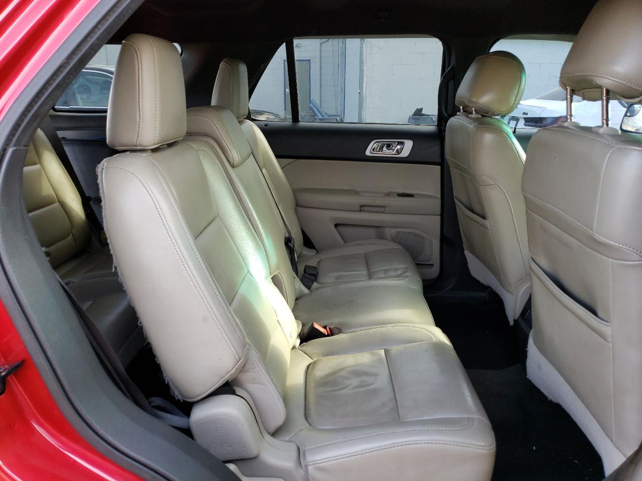 2012 Ford Explorer - Image 11