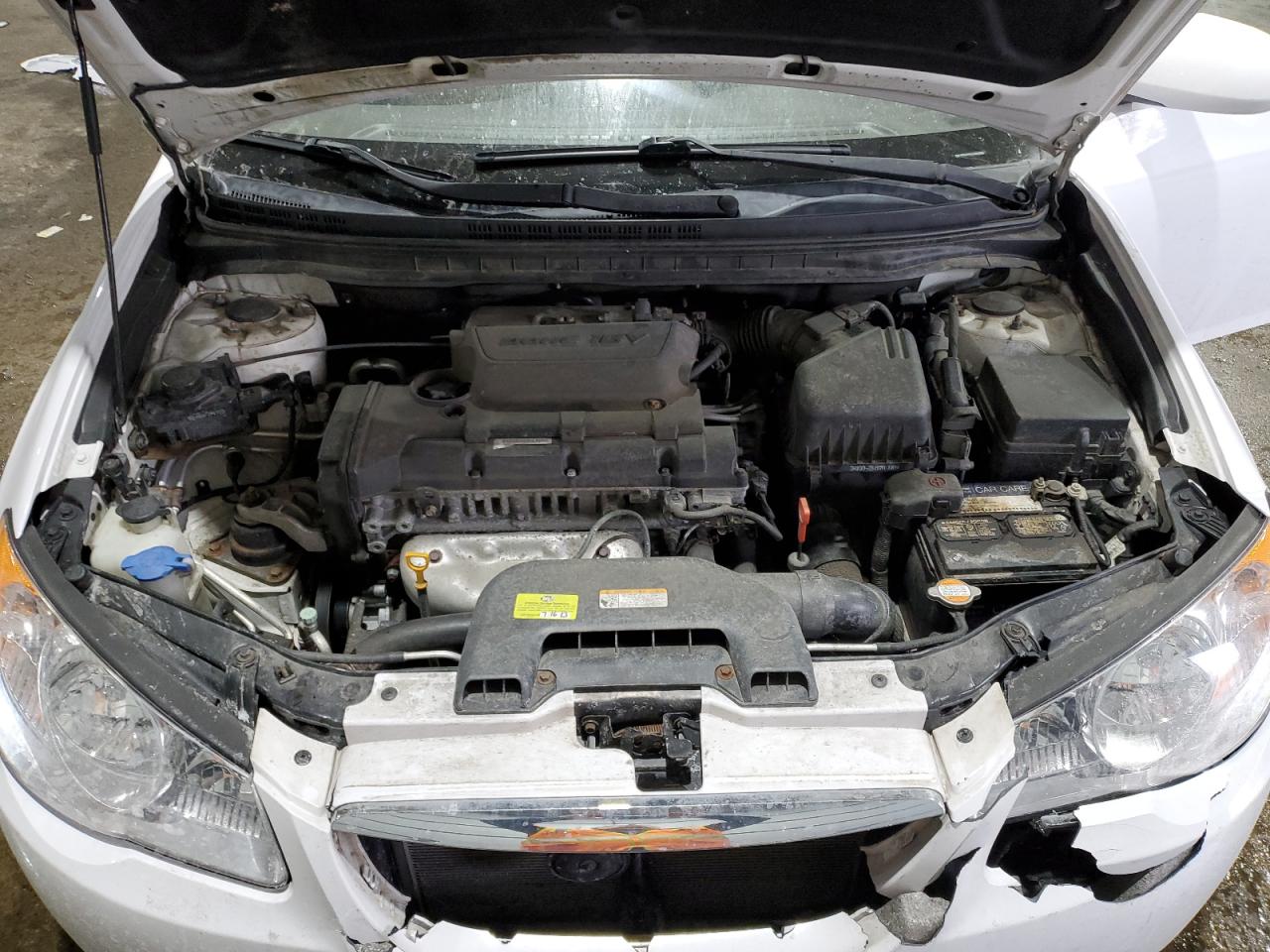 2010 Hyundai Elantra - Image 11