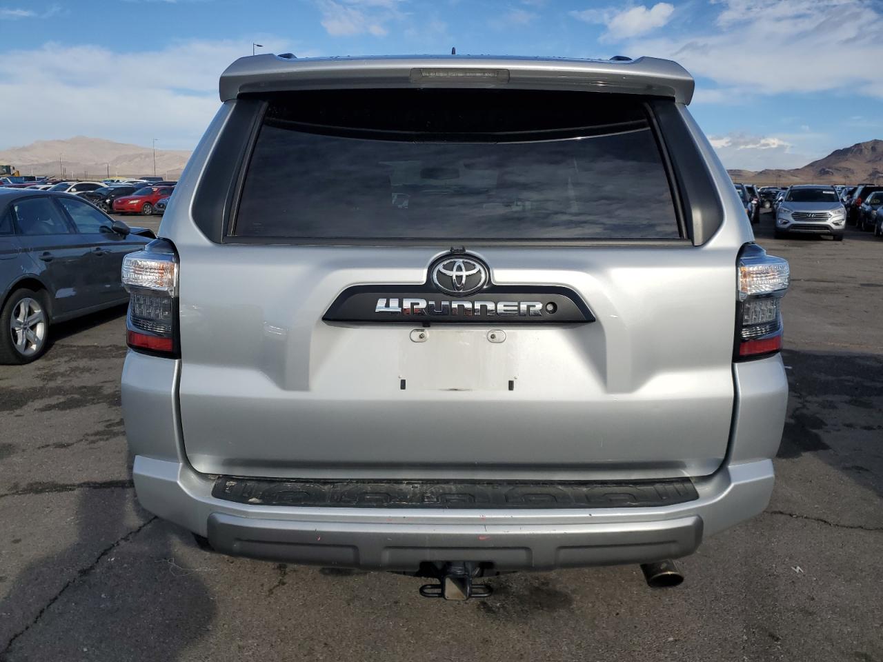 2016 Toyota 4Runner - Image 6