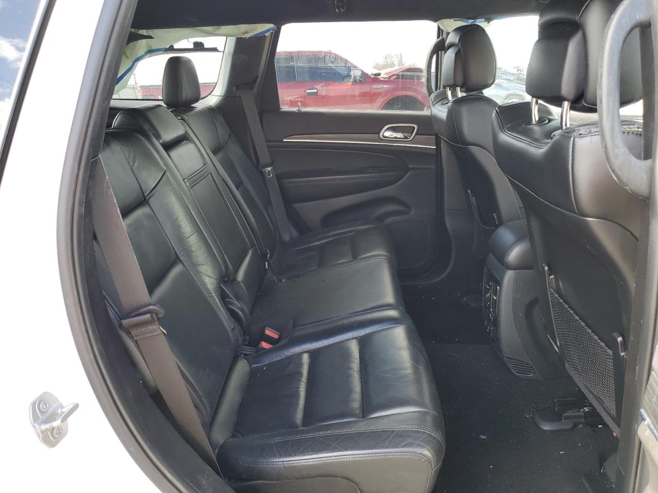2020 Jeep Grand Cherokee - Image 11