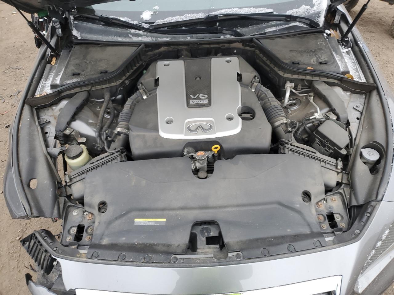2015 Infiniti Q50 - Image 13