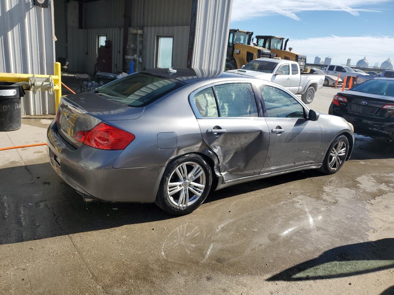 2011 Infiniti G - Image 3