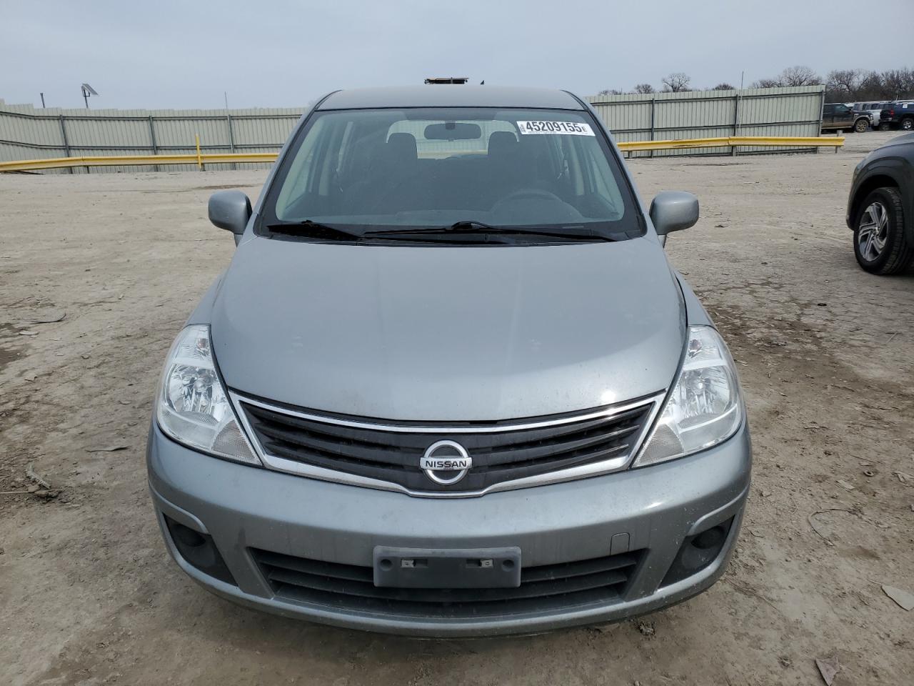 2011 Nissan Versa - Image 5