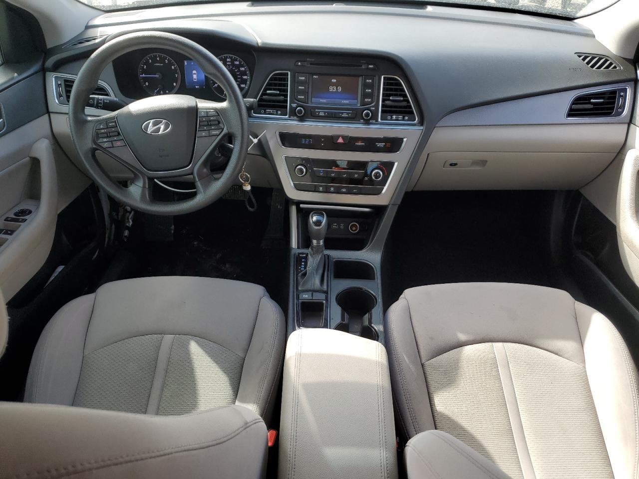 2015 Hyundai Sonata - Image 8