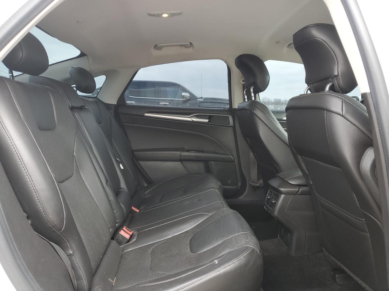 2014 Ford Fusion - Image 10