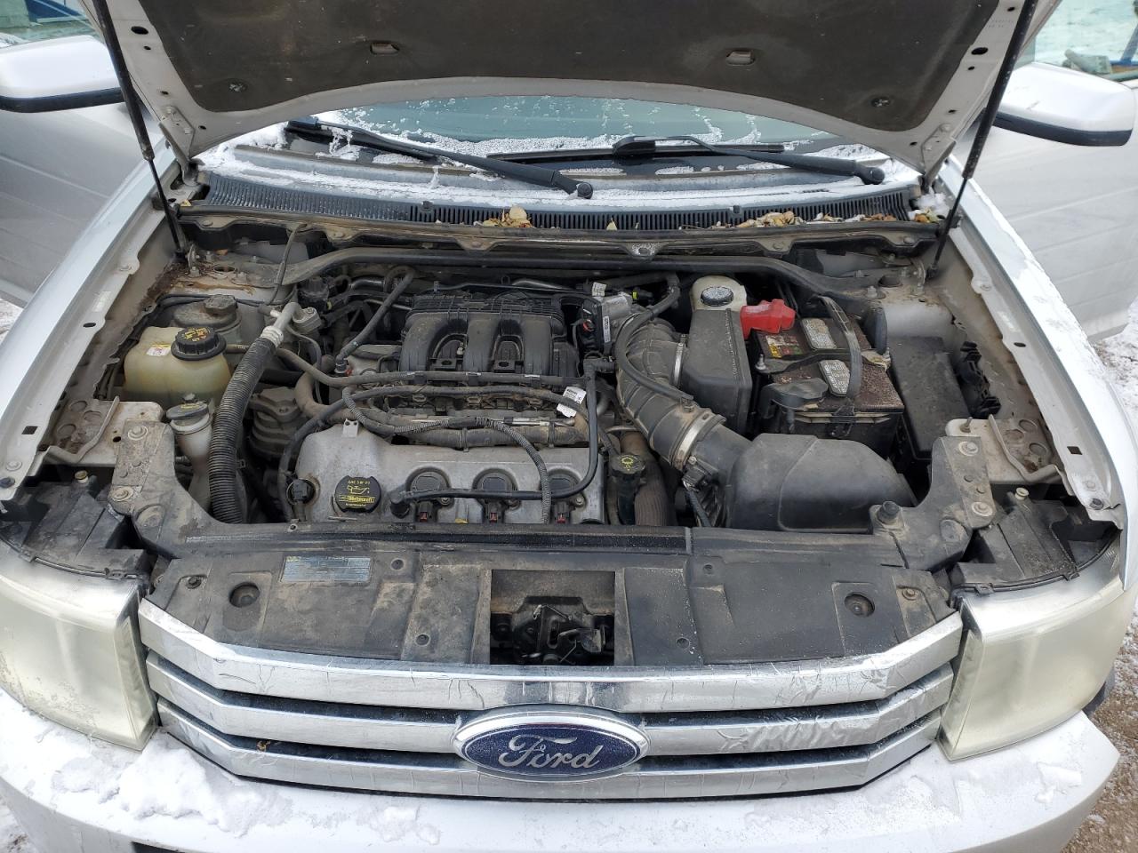 2010 Ford Flex - Image 12