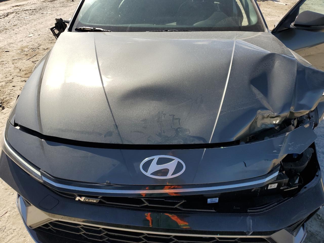 2024 Hyundai Elantra - Image 12