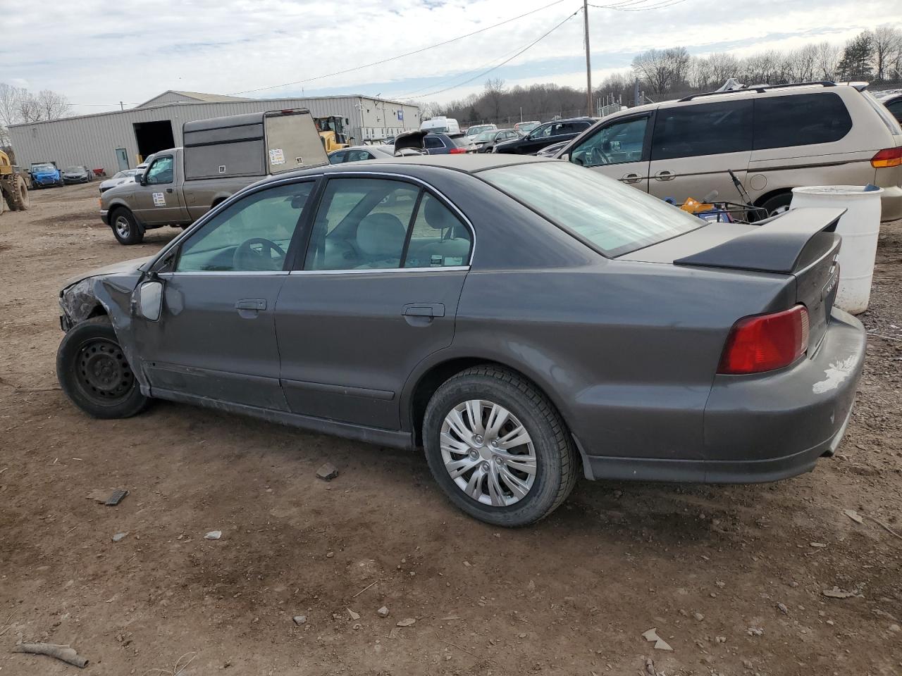 2003 Mitsubishi Galant - Image 2