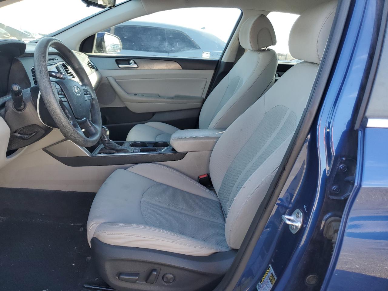 2015 Hyundai Sonata - Image 7