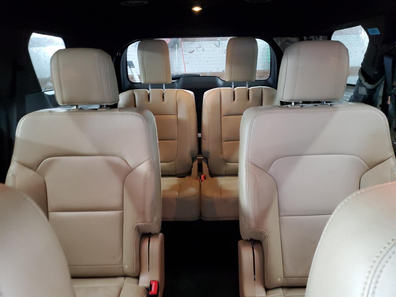 2017 Ford Explorer - Image 10