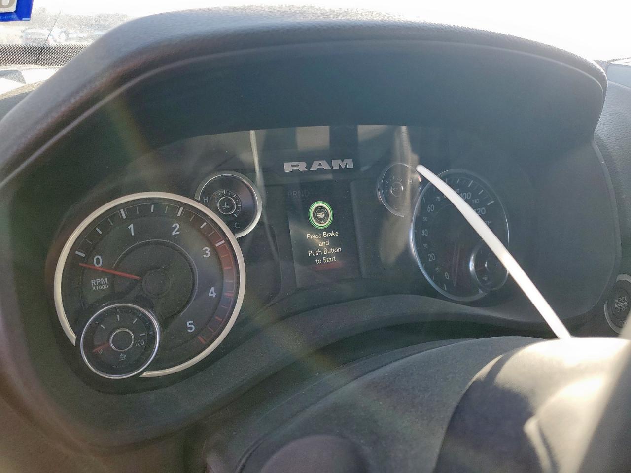 2021 RAM 3500 - Image 9