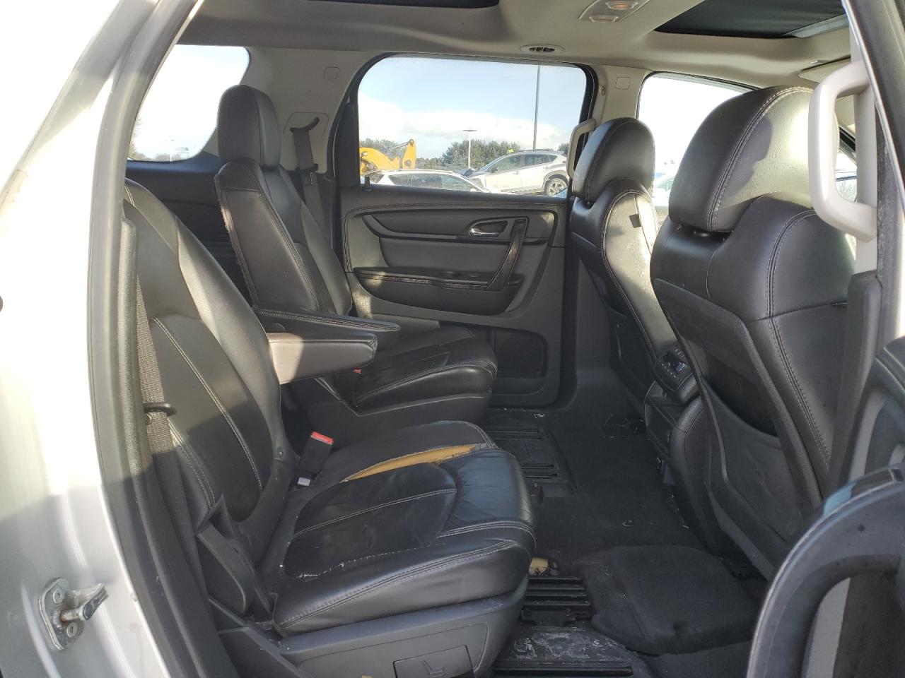 2016 GMC Acadia - Image 11