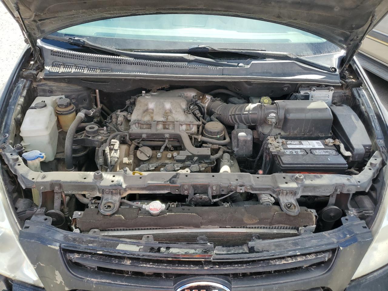 2008 Kia Sedona - Image 11