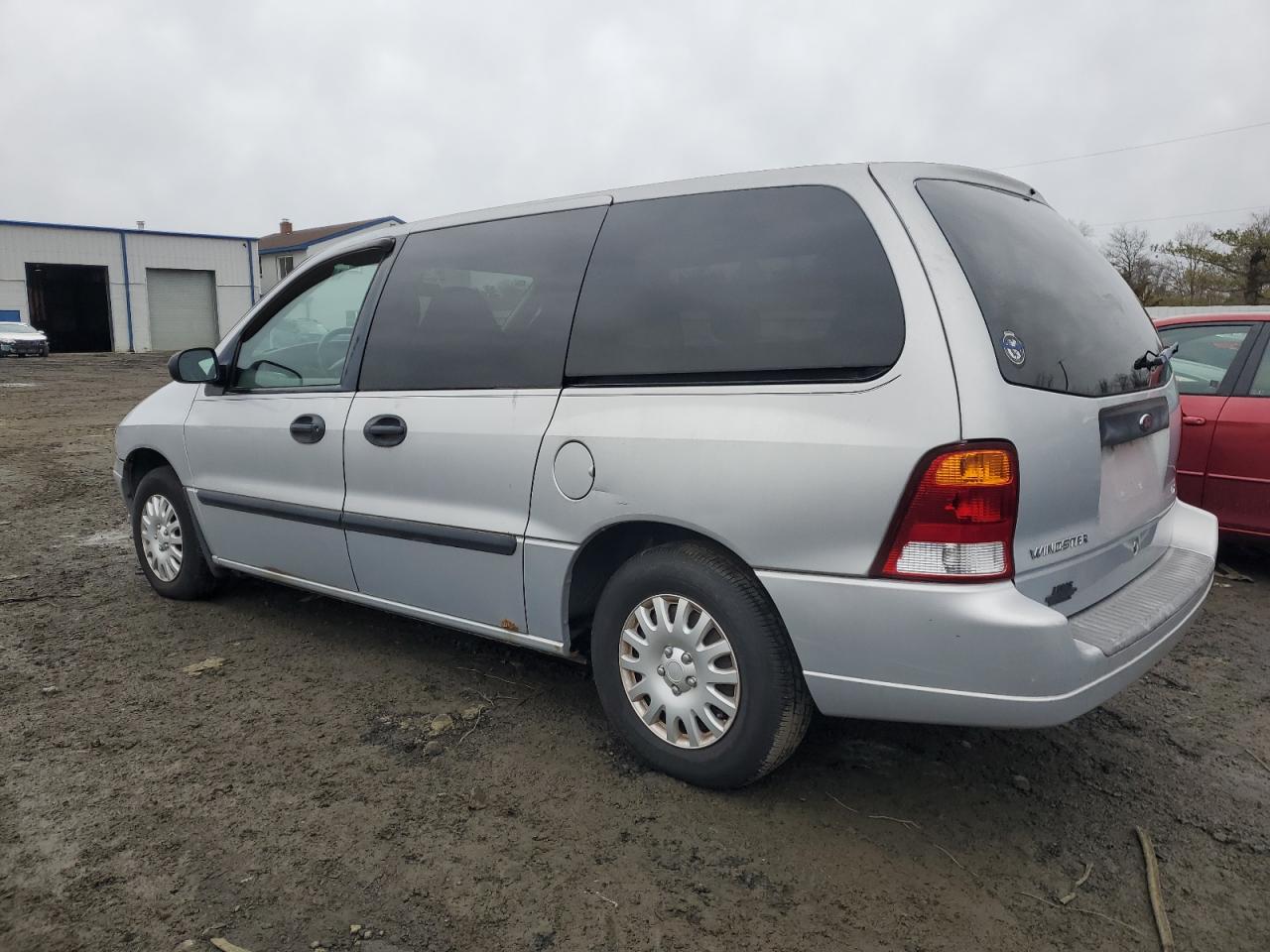 2003 Ford Windstar - Image 2