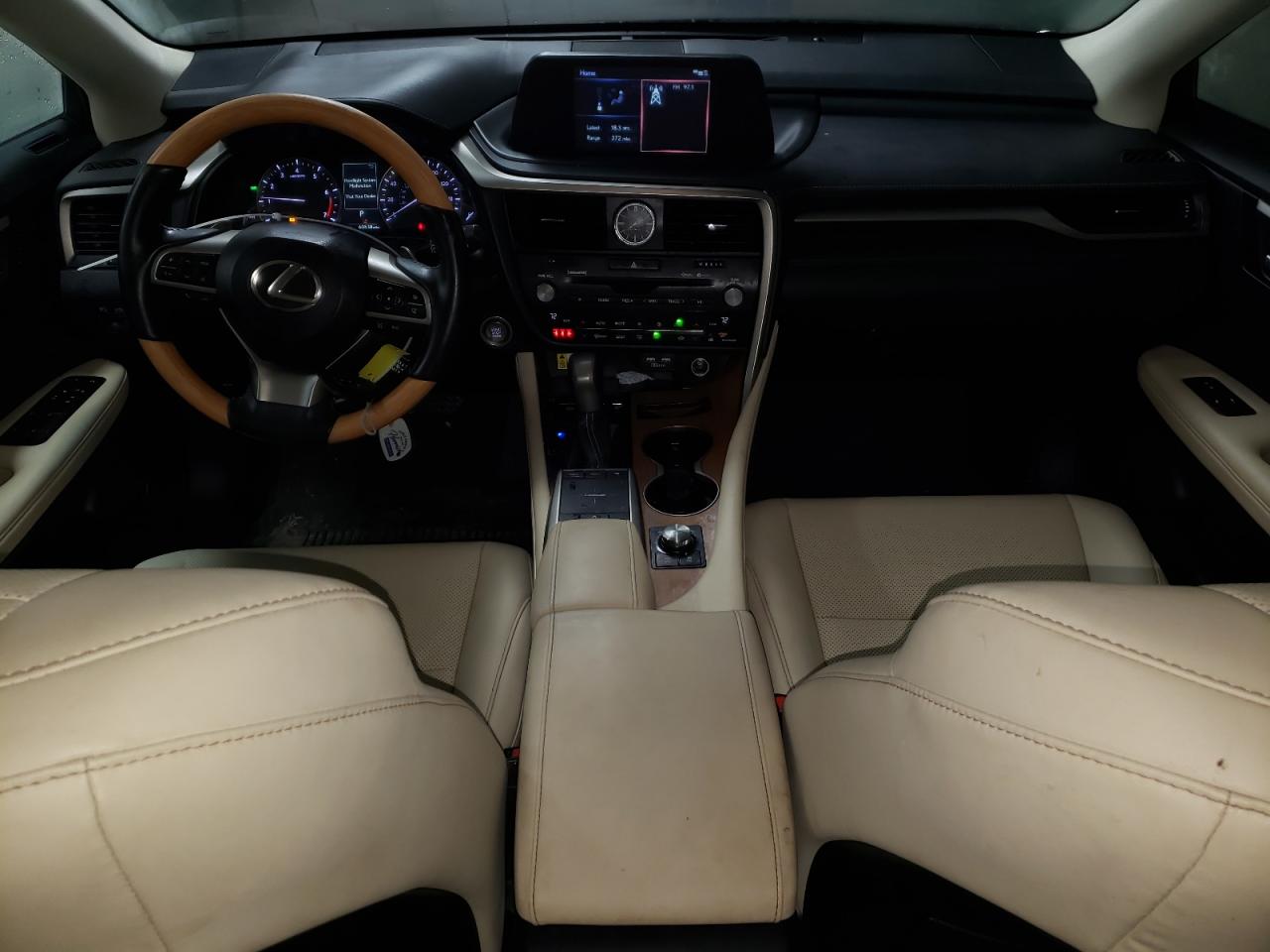 2022 Lexus RX - Image 8