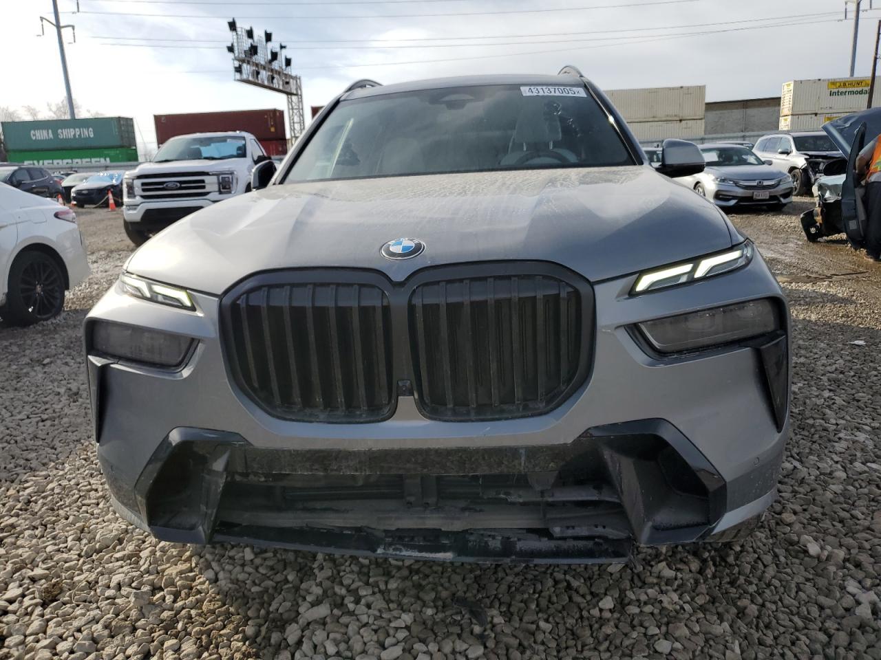 2023 BMW X7 - Image 5