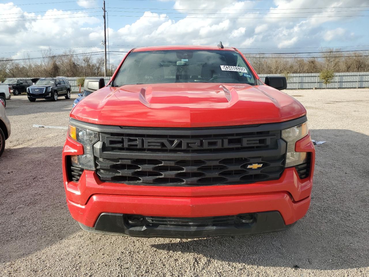 2022 Chevrolet Silverado - Image 5