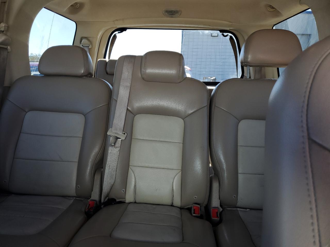 2005 Ford Expedition - Image 10