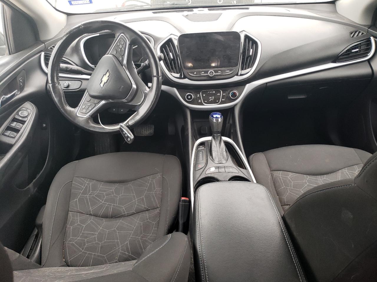 2017 Chevrolet Volt - Image 8