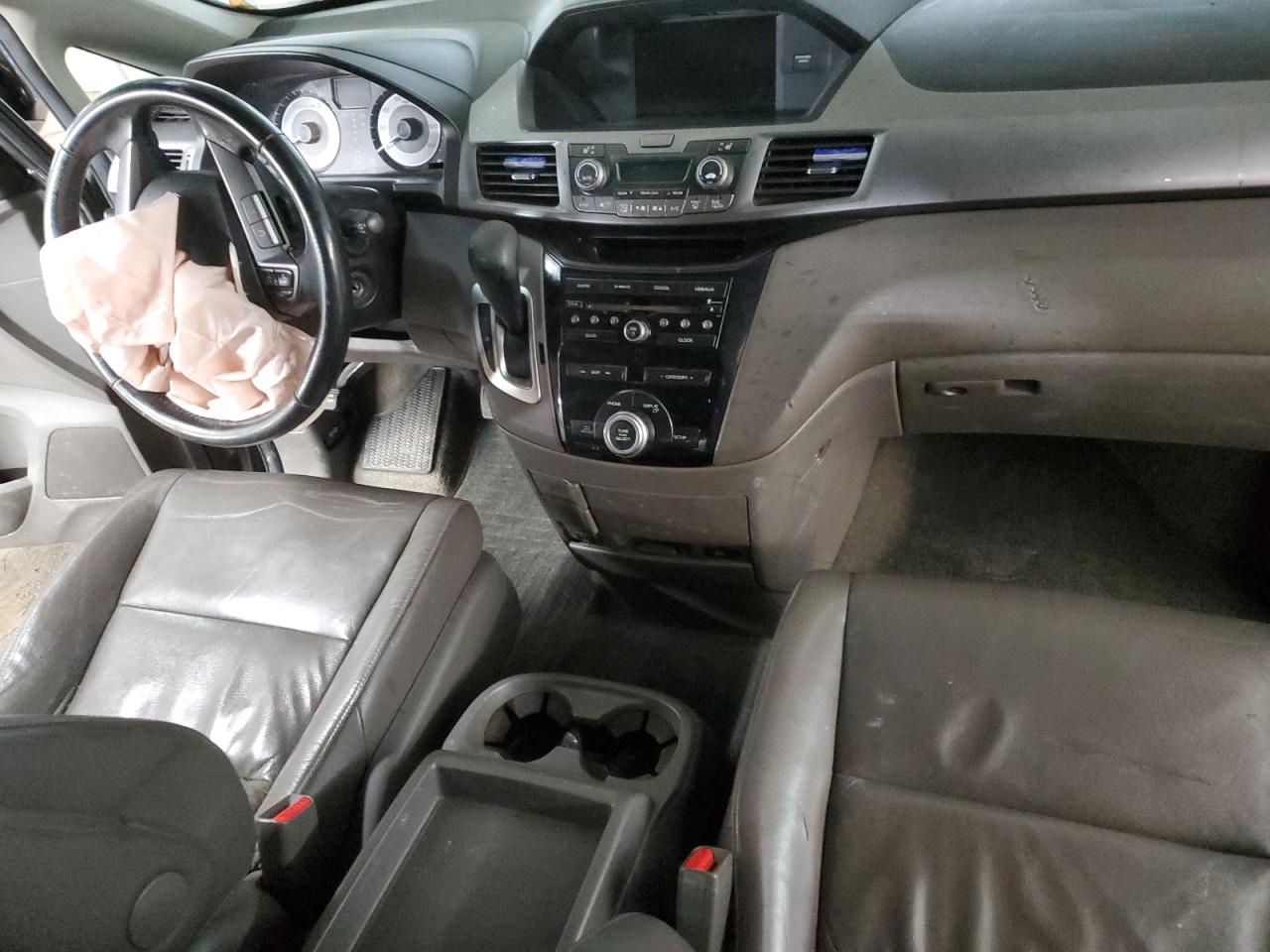 2011 Honda Odyssey - Image 8