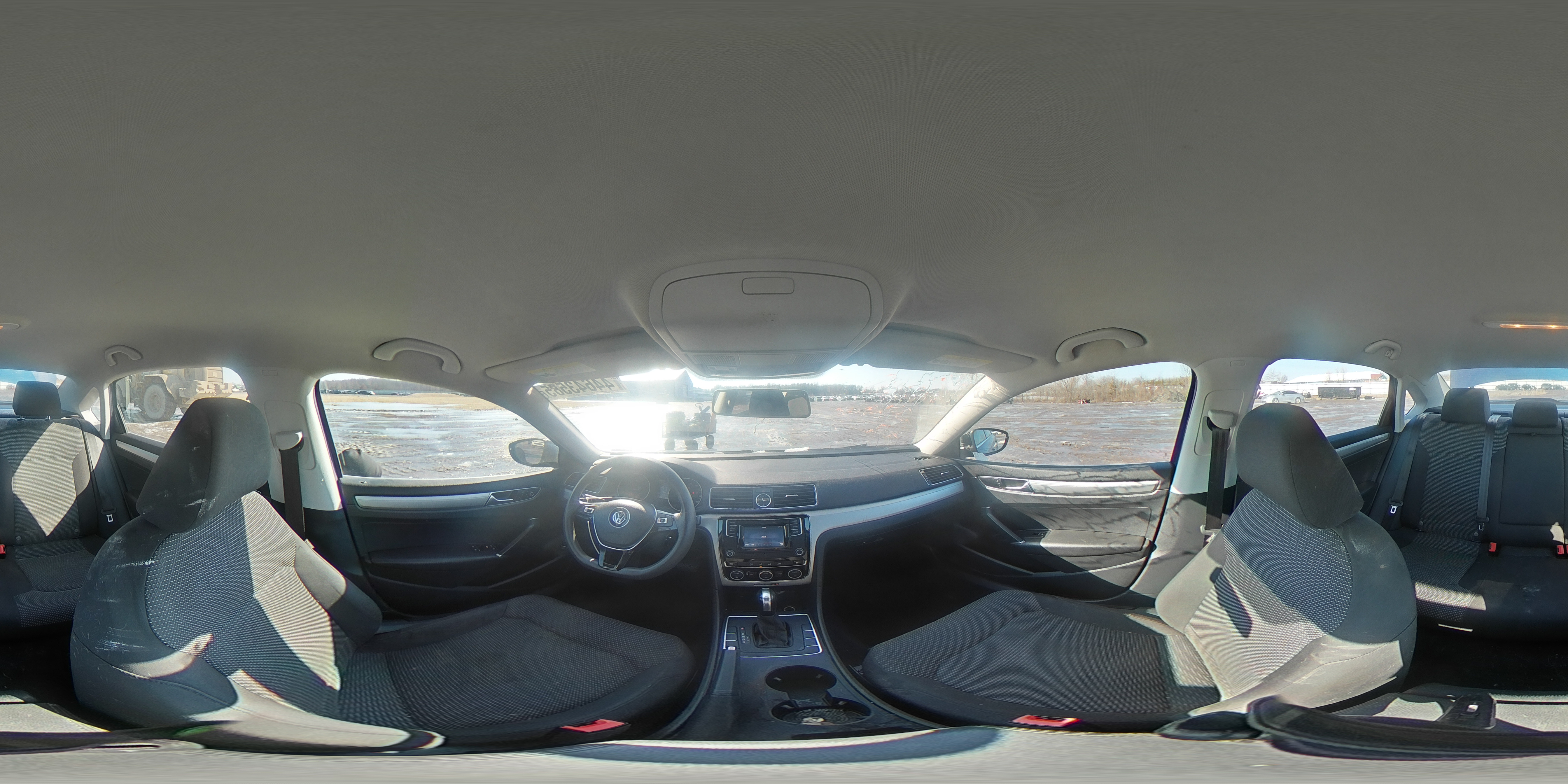 2016 Volkswagen Passat - Image 13