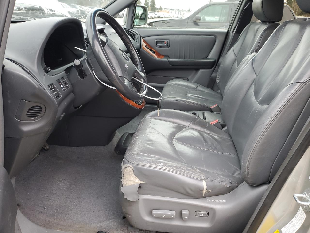 1999 Lexus RX - Image 7