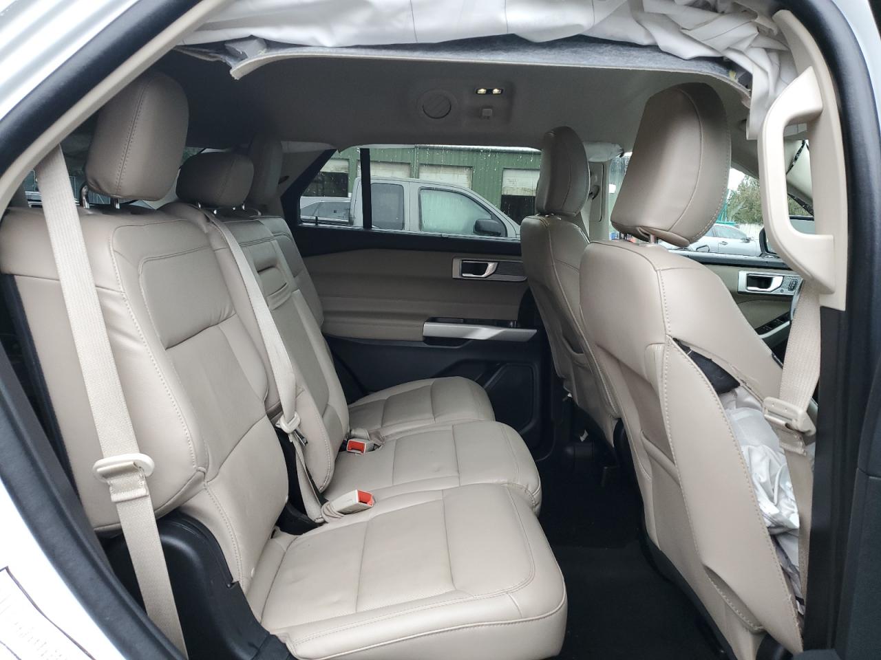 2022 Ford Explorer - Image 12