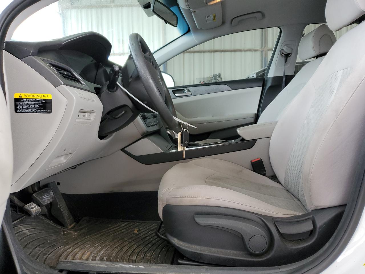 2017 Hyundai Sonata - Image 7
