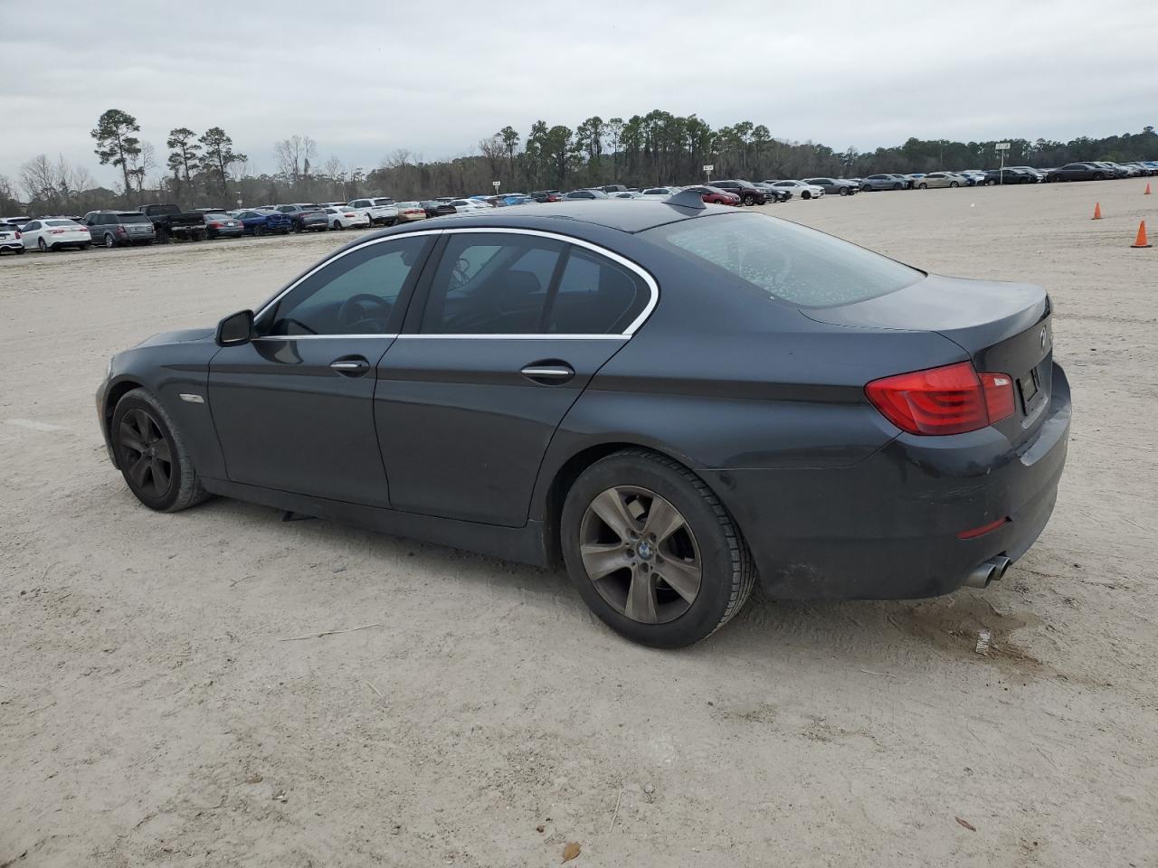 2011 BMW 5er - Image 2