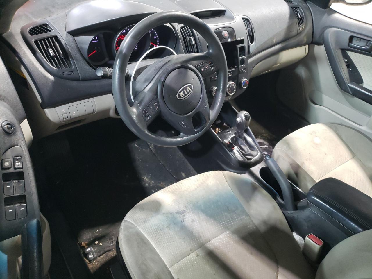 2011 Kia Forte - Image 8