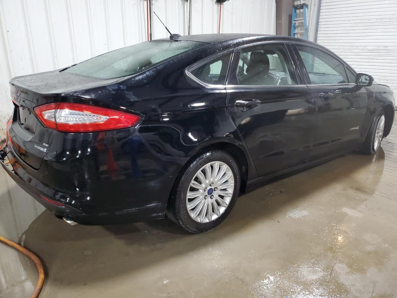 2016 Ford Fusion - Image 3