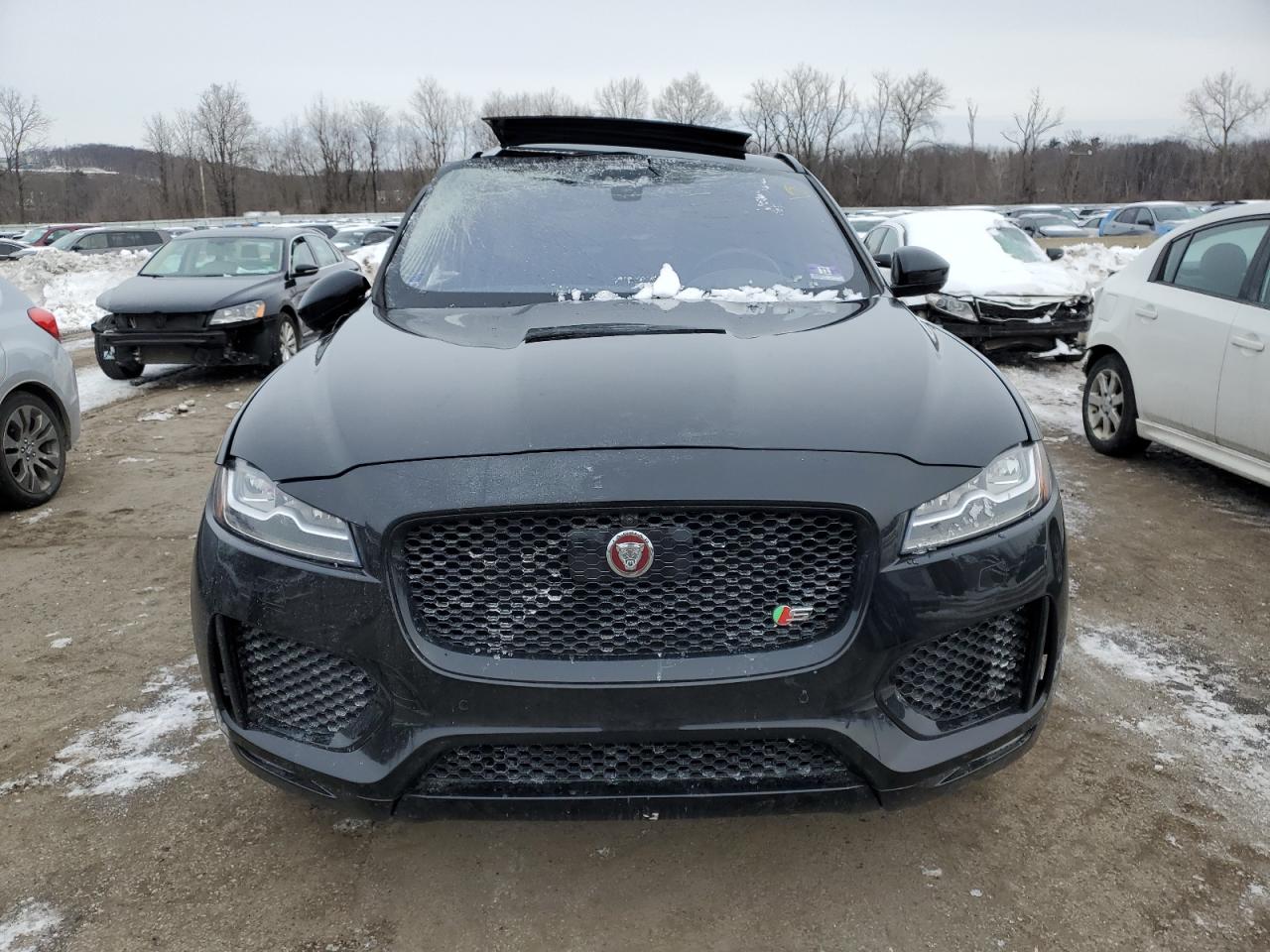 2020 Jaguar F-Pace - Image 5