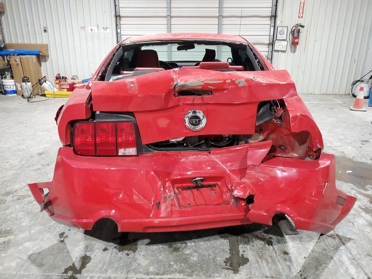 2005 Ford Mustang - Image 6