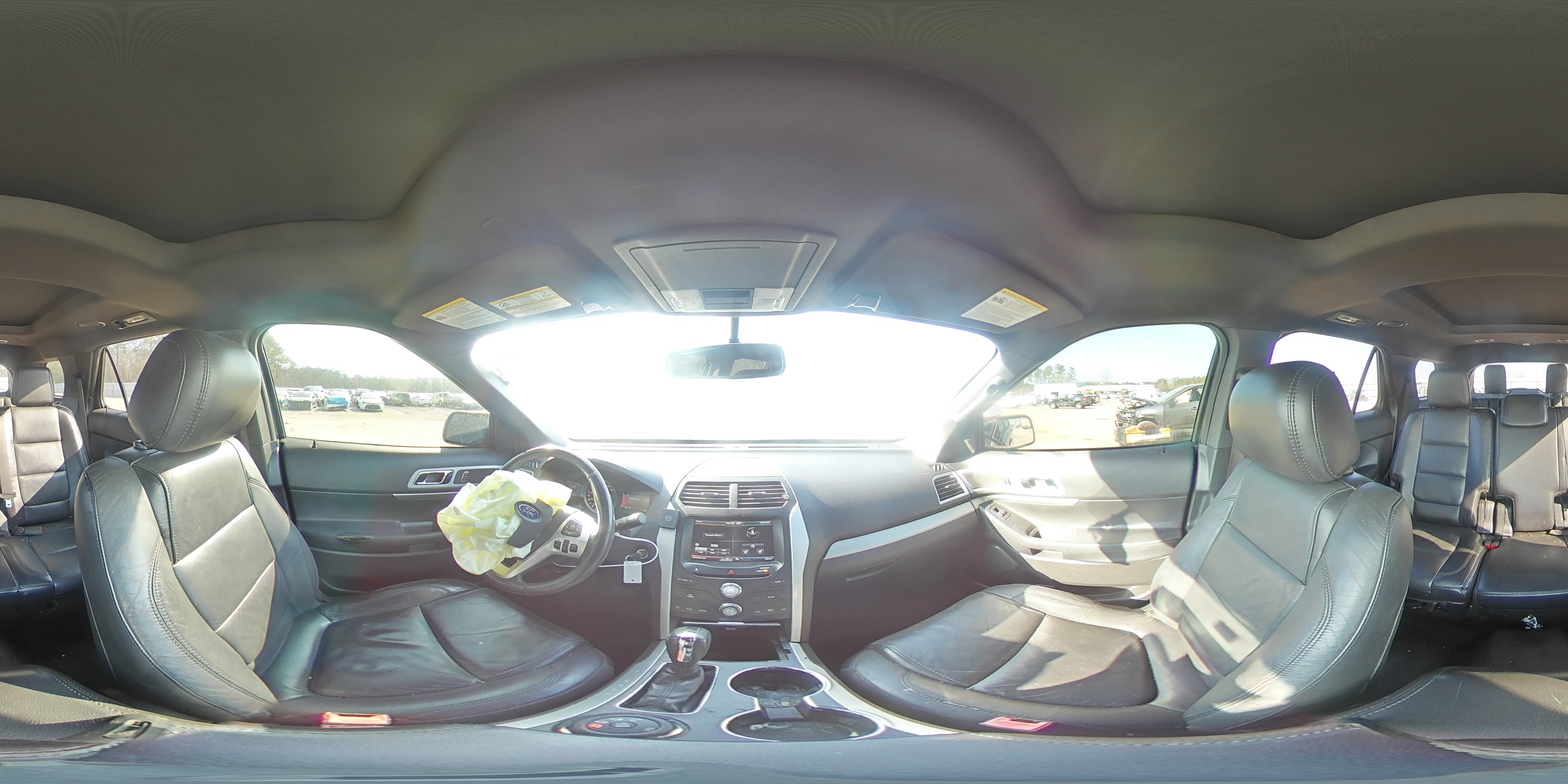 2015 Ford Explorer - Image 14