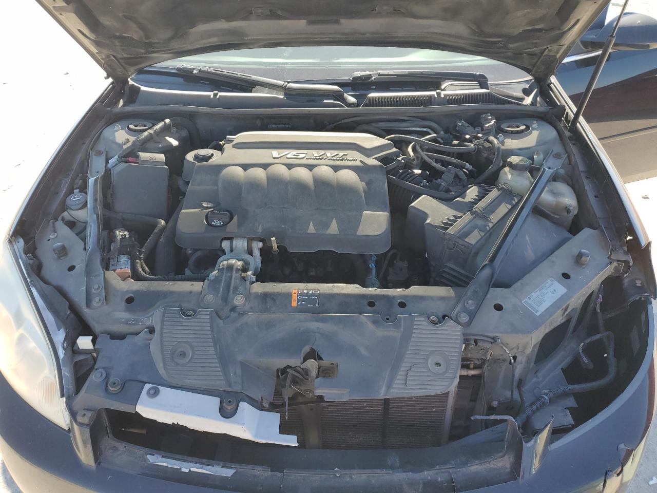 2014 Chevrolet Impala - Image 11